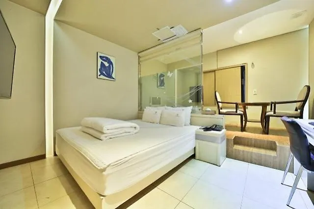 B&B Hotel *