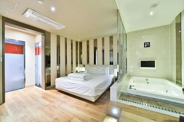 B&B Hotel Motel *