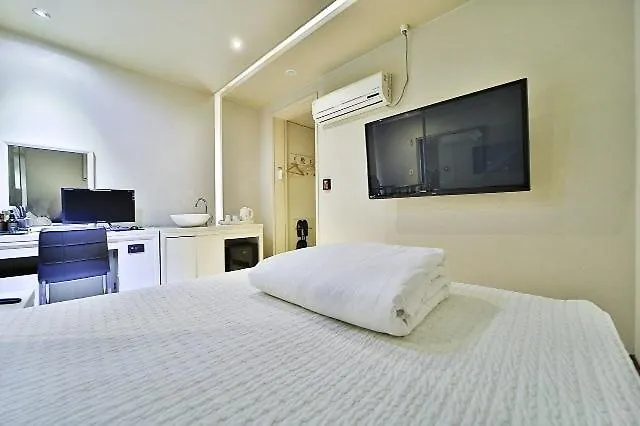 B&B Hotel