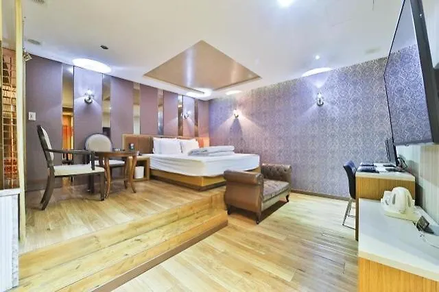 B&B Hotel