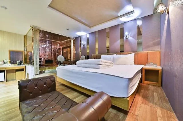 B&B Hotel Motel