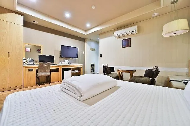B&B Hotel Motel