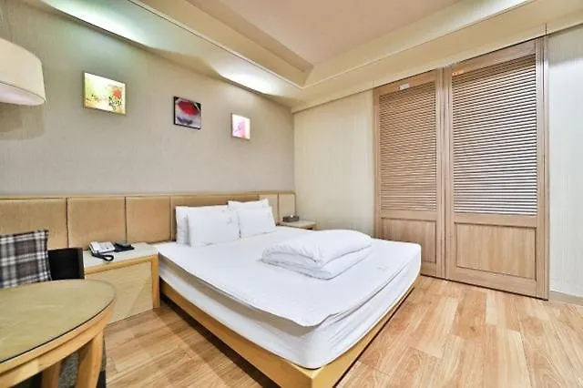 B&B Hotel Motel Busan